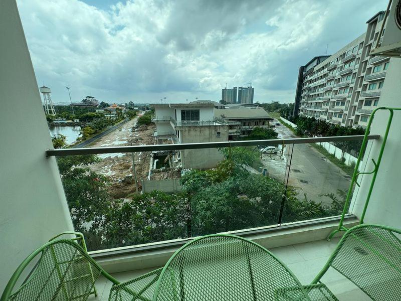 Maldives Resort By Psr Jomtien Beach Exterior photo